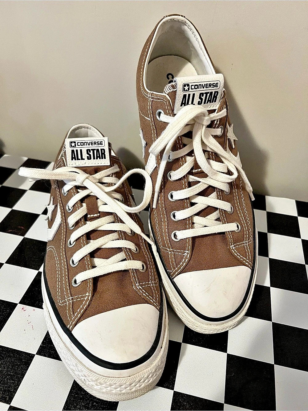 Converse Star Player 76 Low 'Hot Tea' Brown & White Sneakers Men’s US 9.5 & Wome